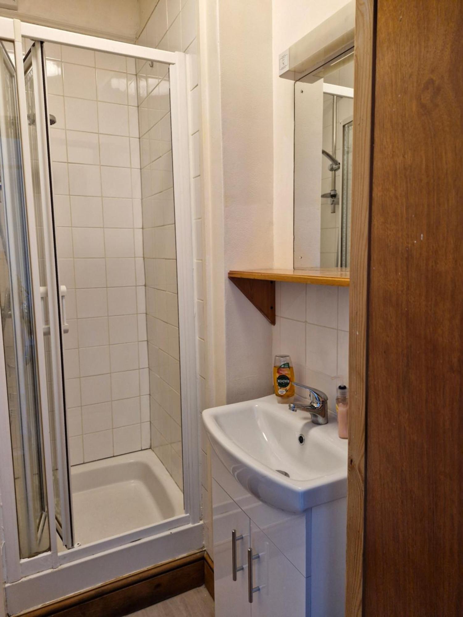 Bright Studio Apartment In A Perfect Location London Bagian luar foto